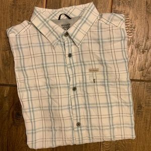 Men’s Columbia button down. Light weight. Size XL